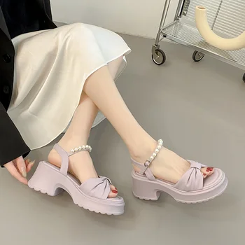 tıknaz topuklu Moda Bayan Ayakkabıları 2023 yeni Yaz Sandalet Kadın Bej Kama Yaz Yeni Yaz Moda platform sandaletler Kadın